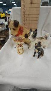 lot 153 image: Lot of Dog Statues Planter