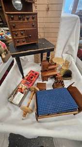 lot 172 image: Doll and Doll House Furniture Lot