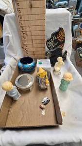 lot 217 image: Fenton Bowl and Avon Collectible Perfume Bottles including Little Miss Muffet in box