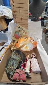 lot 223 image: Nursery Rhymes Book, Jewelry Displays, Peach Lustre Dish