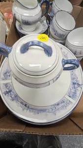 lot 205 image: Holland Tea Set, Service for 6 wSugar Creamer