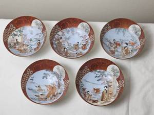 lot 36 image: Five Kutani Ware Japanese Tea Bowls