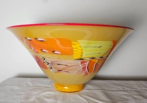 Bruce Pizzichillo-Gordon Glass Studio Center Piece Vase