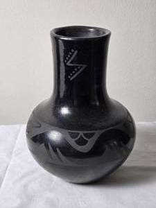 lot 24 image: Striking Pueblo Studio Art Ceramic Blackware Pottery - Santana Roybal Martinez