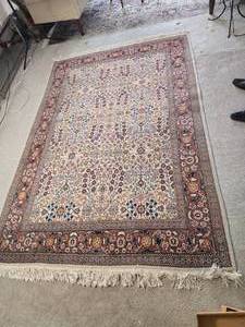 lot 14 image: Vintage Turkish Wool Area Rug - Hereke - 54 x 8