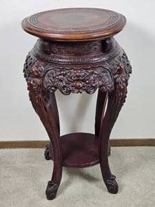 lot 77 image: Antique Japanese Meiji Era Carved Pedestal