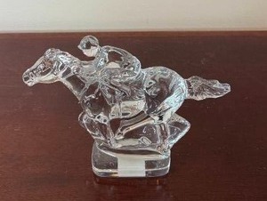lot 140 image: Fine Leaded Crystal Horse & Jockey Figure