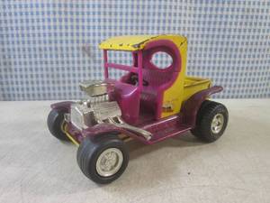 lot 1 image: (CNTR) Vintage Tonka Hot Hauler M...