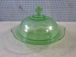 lot 42 image: (FS) Vintage Etched Green Uranium G...
