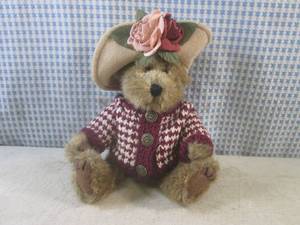 lot 56 image: (EC1) Boyds Bears Mrs. Bradley 10...