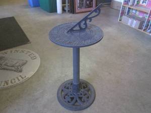 lot 77 image: (EC1) GardenYardPatio Sundial Dec...