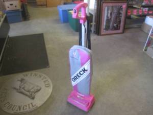 lot 88 image: (EW7) Oreck Intellashield XL Celoc ...