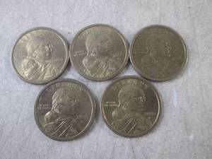 lot 106 image: (FS) 5 - 2000 P Sacagawea $1 Coins...