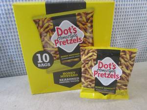 lot 173 image: (B-4) 10 Bags of Dots Honey Mustar...