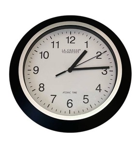 lot 58 image: La Crosse Technology 10-inch Atomic Analog Wall Clock in Working Condition