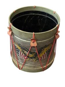 lot 65 image: Vintage The Old Drum American Eagle Wastebasket (10.5 Tall) - See Description
