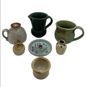 lot 87 image: Beautiful Mix of Stoneware Pottery (Tallest Piece is 5)