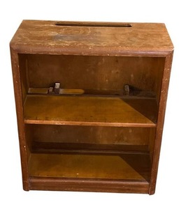 lot 89 image: MCM Encyclopedia Low Bookcase (24 x 28.5 x 11.5)