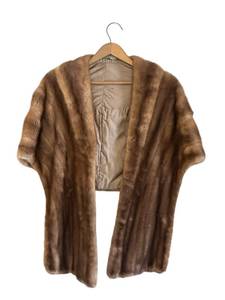 lot 132 image: Vintage Womens Fur StoleShawl in Nice Condition