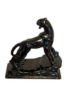 lot 135 image: Royal Haeger MCM 11-inch Ceramic Black Panther on Base - Read Descripton
