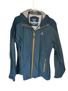 lot 227 image: L.L. Bean Mens Medium (Regular) Zip Up Windbreaker Jacket