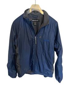 lot 248 image: Mens Size Medium MARMOT Navy Blue Fleece Lined Windbreaker Jacket