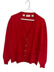 lot 253 image: Vintage FOUR WINDS 100% Lambs Wool Red V-Neck Sweater (Mens Large)