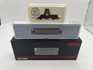 lot 305 image: New Marklin Z-Scale Steam Locomotive (88942), Track Cleaning Car (86501), & Bell Car Commemorating the Frauenkirche in Dresden (88608)