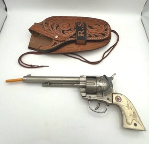 lot 320 image: Nice Vintage Hubley Cowboy Western Cap Gun Toy Revolver (approx 11 long) with Leather Holster