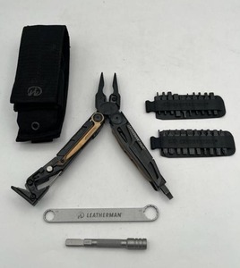 lot 328 image: Leatherman MUT Multi-Tool in Good Condition