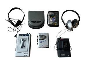 lot 346 image: Vintage Electronics - SONY Walkman, SONY Discman, Panasonic Stereo To Go, and GE