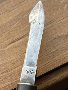 lot 362 image: Antique Joseph Rodgers & Sons (Sheffield, England) QuillDesk Knife with 2.25 Blade