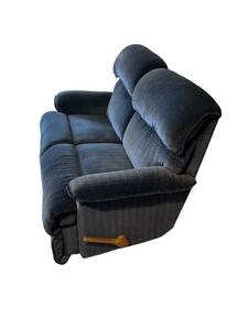 lot 464 image: 62-inch La-Z-Boy Blue Reclining Loveseat - Bring Help to Remove