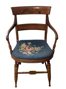 lot 462 image: Wonderful Vintage Needlepoint Armchair