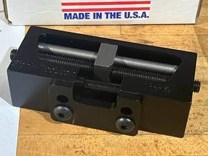 lot 493 image: Like New Universal Handgun Sight Pusher 4