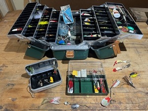 lot 504 image: Vintage Fishing Tackle Box Loaded with Antique and Vintage Lures and More
