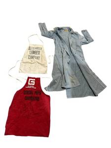 lot 514 image: Vintage Carters Shop Coat, Alexander Lumber Company Canvas Apron, and General Paper Corporation Work Apron