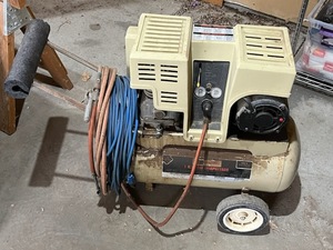 lot 607 image: Vintage Craftsman 1-HP Air Compressor (Untested)