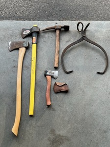 lot 629 image: Vintage Boy Scouts Scout Axe, Master Mechanic Maul Axe Vintage Craftsman 3.5 Pound Axe, and Vintage Ice Block Tongs