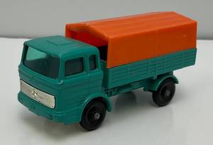lot 28 image: 1960s Original Matchbox Lesney N0. 1 Mercedes Truck
