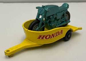 lot 44 image: 1960s Original Matchbox Lesney N0. 38 HONDA Motorcycle & Motorcycle Trailer