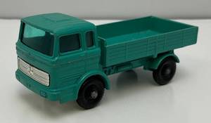 lot 49 image: 1960s Original Matchbox Lesney N0. 1 Mercedes Truck (Missing Box Cover)