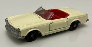 lot 50 image: 1960s Original Matchbox Lesney N0. 27 Mercedes 230 SL