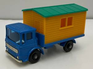 lot 66 image: 1960s Original Matchbox Lesney N0. 60 Site Hut Truck