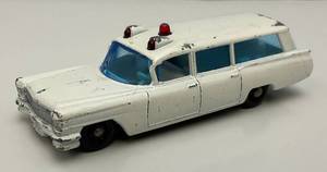 lot 76 image: 1960s Original Matchbox Lesney N0. 45 S & S Cadillac Ambulance