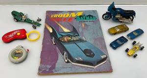 lot 89 image: Misc. Vintage Miniature Cars & More