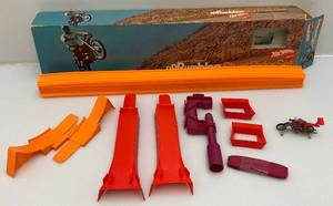 lot 100 image: 1969 Hot Wheels #6012 rRR Rumblers Stunt Rider Set In original Box (Missing Instructions) Box Beat Up