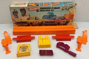 lot 102 image: 1969 Hot Wheels #6438 mongoose & Shark Drag Race In original Box (Missing Catalog, Instrructions, Cars & Button) Box Beat Up
