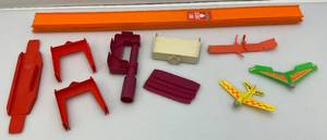 lot 107 image: 1970 Hot Wheels #6493 Flying Circus No Box (Missing Catalog, 2 Zopter, Cars & Buttons And More) Box Beat Up