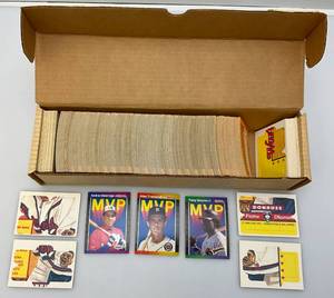 lot 139 image: 1980s Donruss Baseball Cards (Unsorted)